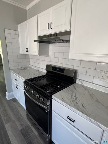 67-69 Westbourne Parkway 3, Hartford, CT 06112