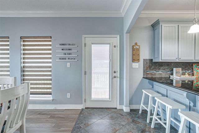 2774 Gulfview Lane, Port Bolivar, TX 77650