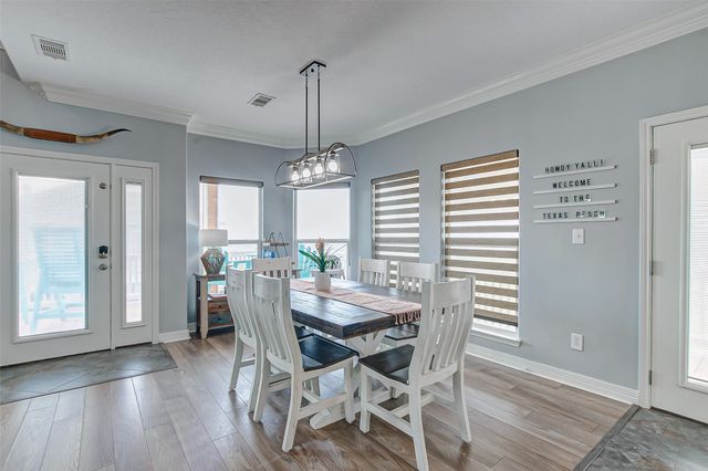 2774 Gulfview Lane, Port Bolivar, TX 77650