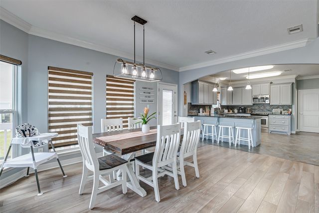 2774 Gulfview Lane, Port Bolivar, TX 77650