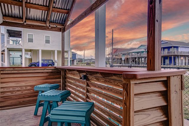 2774 Gulfview Lane, Port Bolivar, TX 77650