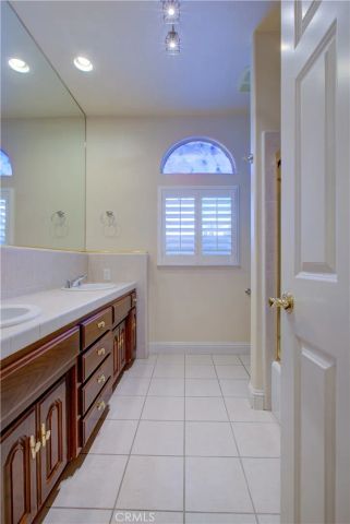 591 Bobolink Court, Merced, CA 95340