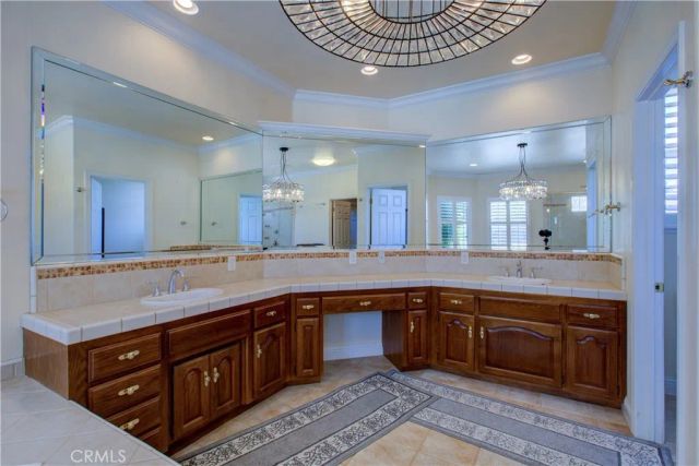 591 Bobolink Court, Merced, CA 95340