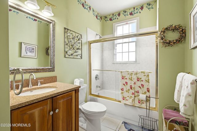 40 Northwoods Road, Ocean Twp, NJ 07712