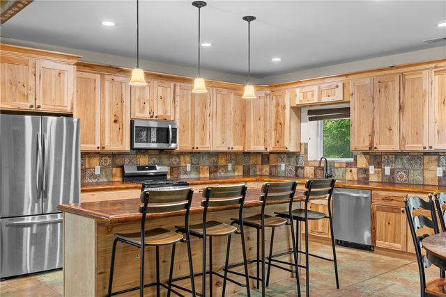 3 Golfclub Drive, Normangee, TX 77871