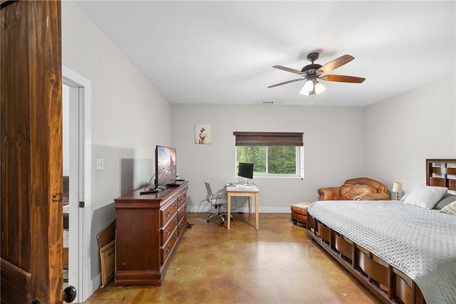 3 Golfclub Drive, Normangee, TX 77871