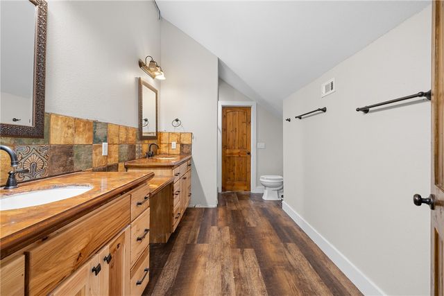 3 Golfclub Drive, Normangee, TX 77871