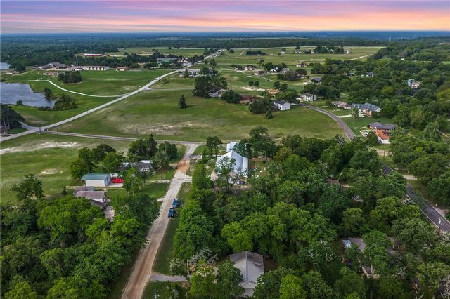 3 Golfclub Drive, Normangee, TX 77871