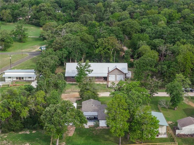 3 Golfclub Drive, Normangee, TX 77871