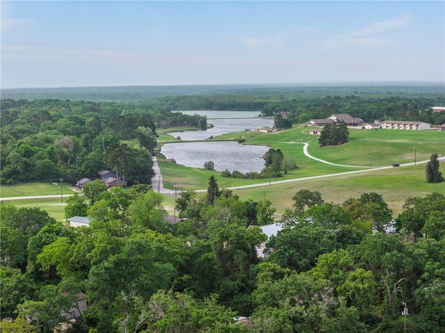 3 Golfclub Drive, Normangee, TX 77871