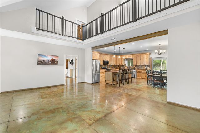 3 Golfclub Drive, Normangee, TX 77871