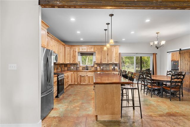 3 Golfclub Drive, Normangee, TX 77871