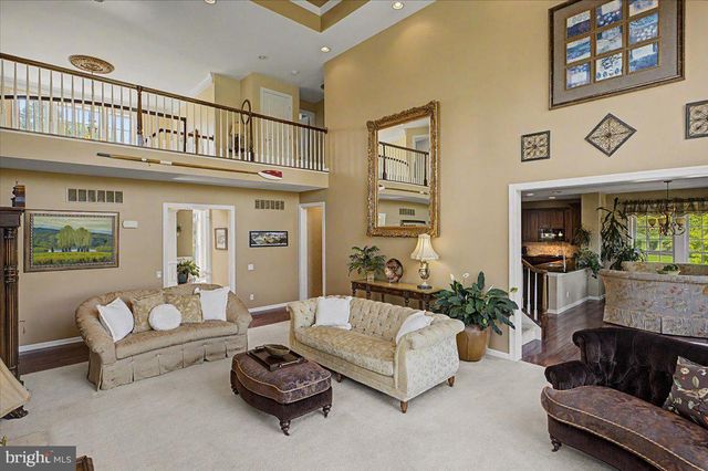 104 MEADOWVIEW DR, New Hope, PA 18938