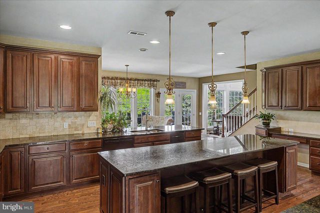 104 MEADOWVIEW DR, New Hope, PA 18938