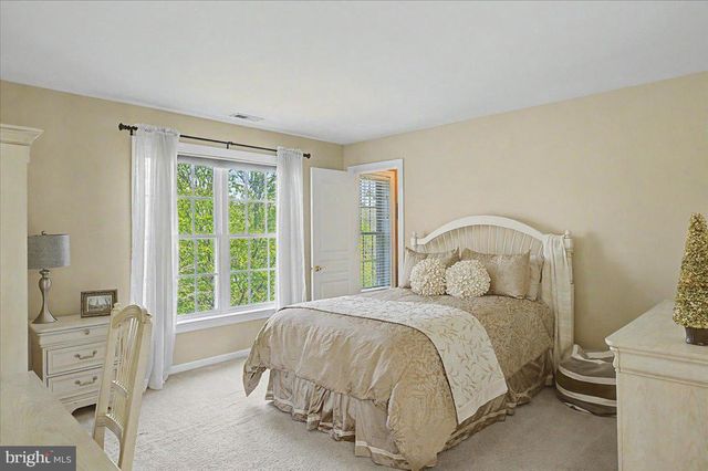 104 MEADOWVIEW DR, New Hope, PA 18938