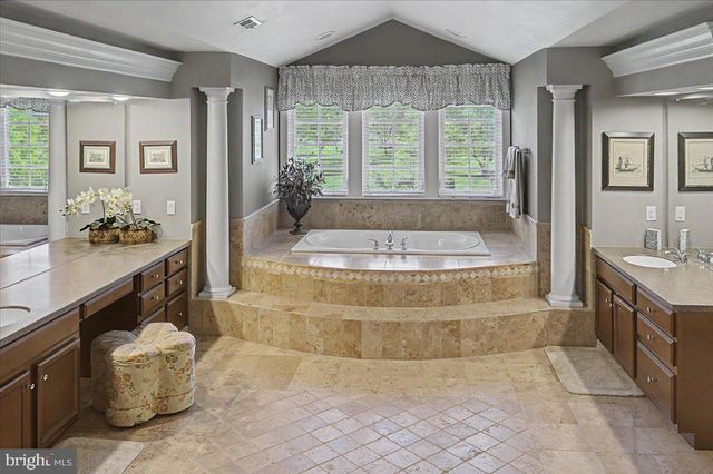 104 MEADOWVIEW DR, New Hope, PA 18938