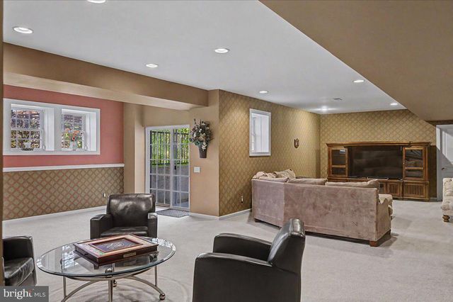 104 MEADOWVIEW DR, New Hope, PA 18938