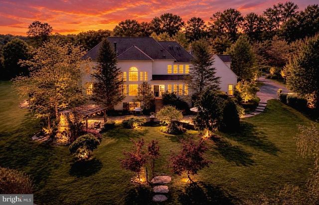 104 MEADOWVIEW DR, New Hope, PA 18938