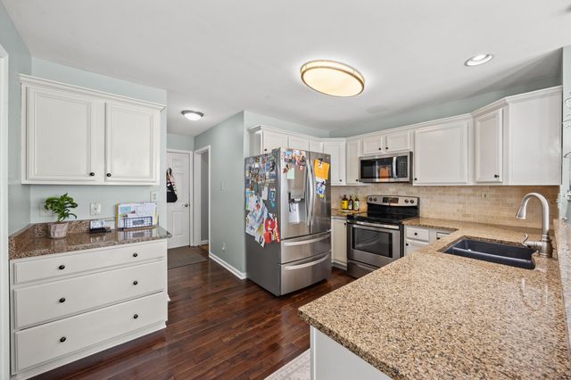 3053 Quaker Hill Lane, Lexington, KY 40509