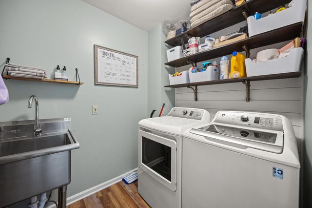 3053 Quaker Hill Lane, Lexington, KY 40509