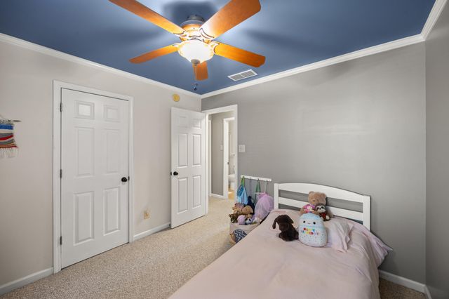 3053 Quaker Hill Lane, Lexington, KY 40509
