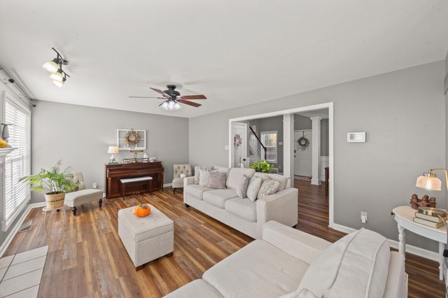 3053 Quaker Hill Lane, Lexington, KY 40509