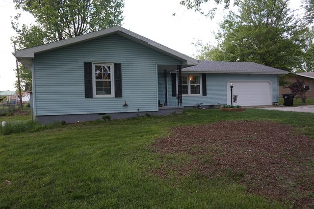 203 W King Drive, Willard, MO 65781