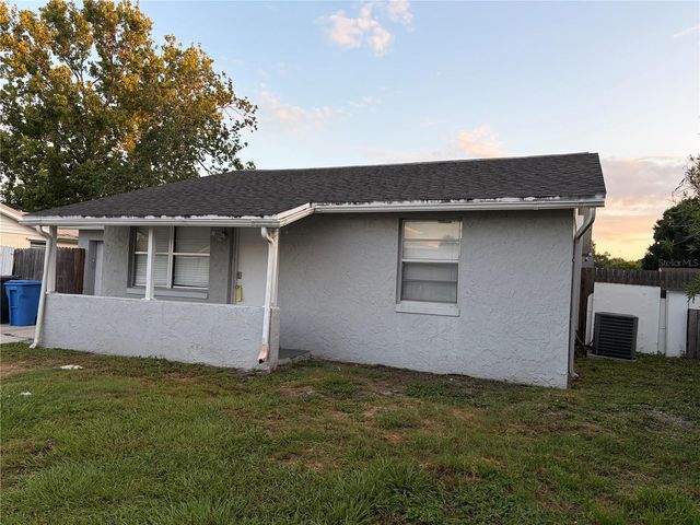 10103 FLAIR COURT, Tampa, FL 33615