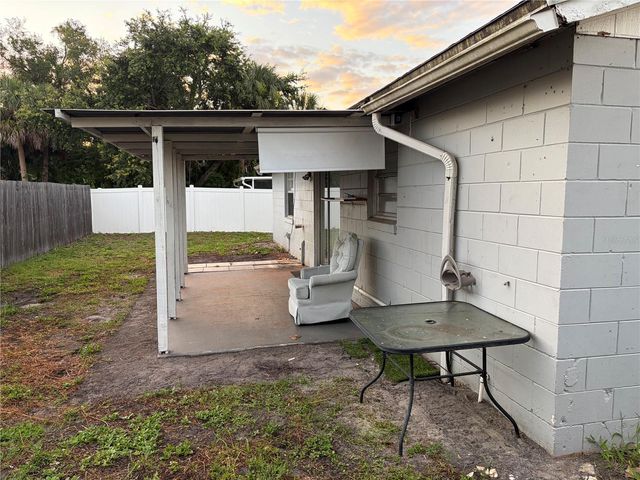 10103 FLAIR COURT, Tampa, FL 33615