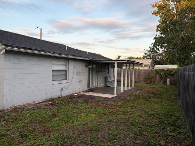 10103 FLAIR COURT, Tampa, FL 33615