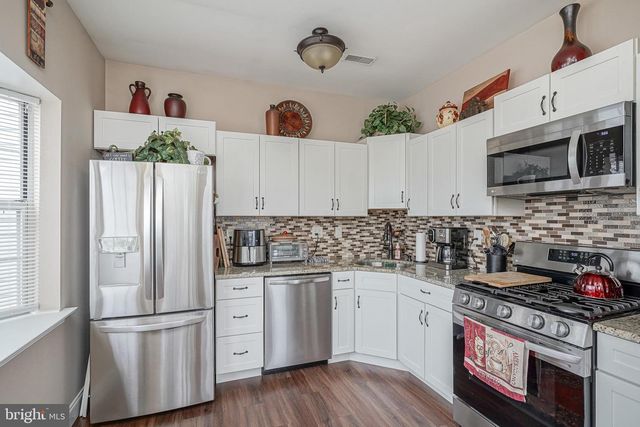 910 THOREAU LN, Williamstown, NJ 08094