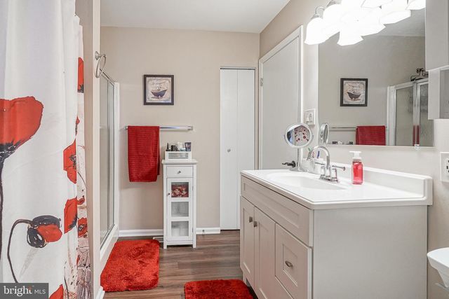 910 THOREAU LN, Williamstown, NJ 08094