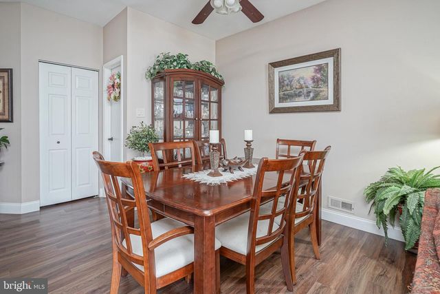 910 THOREAU LN, Williamstown, NJ 08094