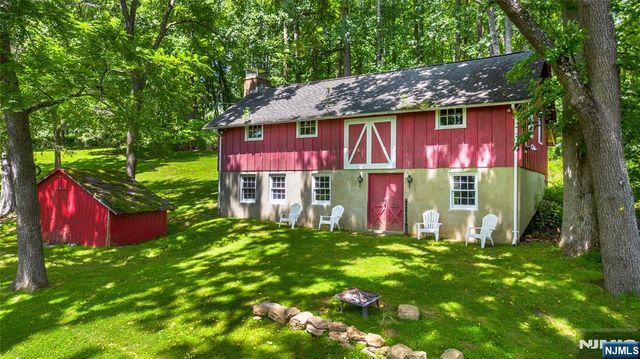159 Mountainside Road, Mendham Township, NJ 07945