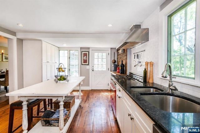 159 Mountainside Road, Mendham Township, NJ 07945