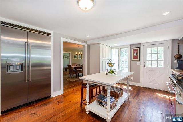 159 Mountainside Road, Mendham Township, NJ 07945