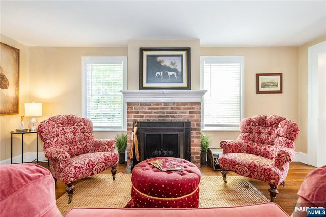 159 Mountainside Road, Mendham Township, NJ 07945