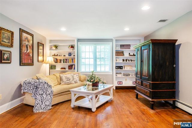 159 Mountainside Road, Mendham Township, NJ 07945