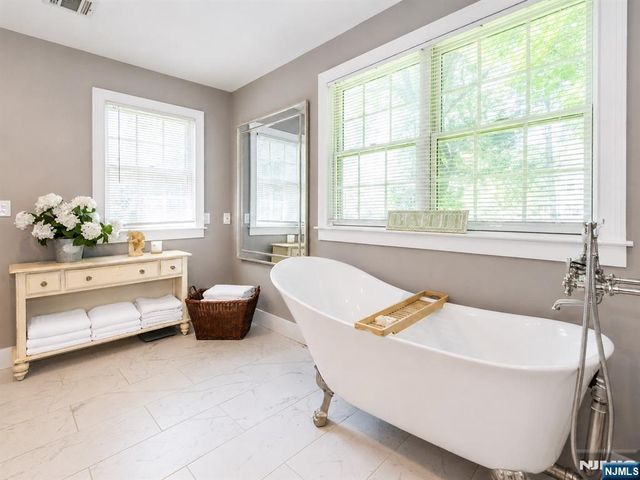 159 Mountainside Road, Mendham Township, NJ 07945