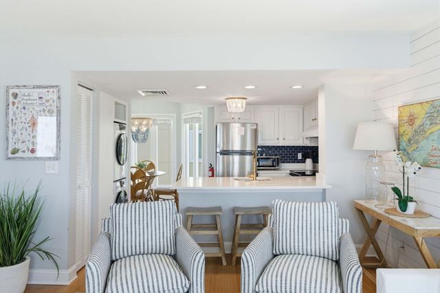 9000 Palmetto Drive 204 B, Isle Of Palms, SC 29451