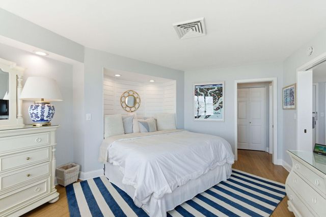 9000 Palmetto Drive 204 B, Isle Of Palms, SC 29451