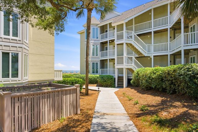 9000 Palmetto Drive 204 B, Isle Of Palms, SC 29451