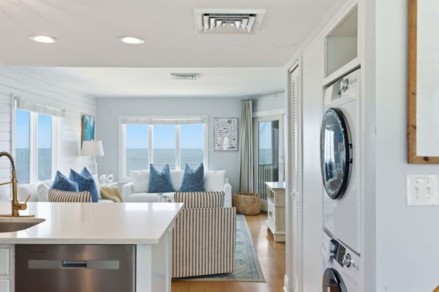 9000 Palmetto Drive 204 B, Isle Of Palms, SC 29451