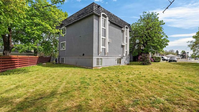 1717 E Mission Ave, Spokane, WA 99202 property photo
