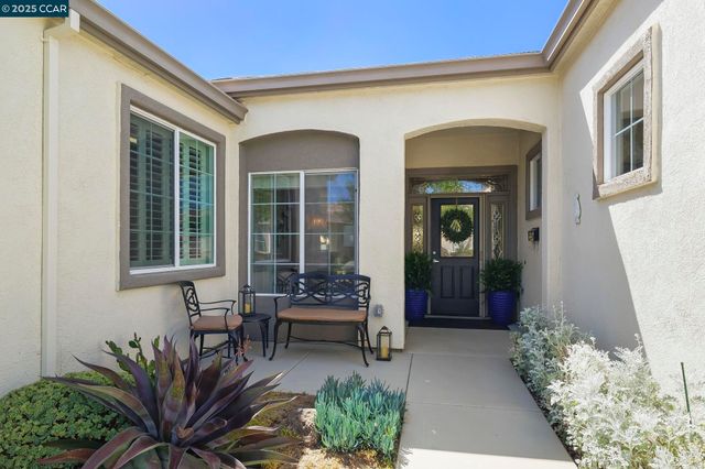 346 Gladstone Dr, Brentwood, CA 94513