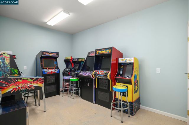 346 Gladstone Dr, Brentwood, CA 94513