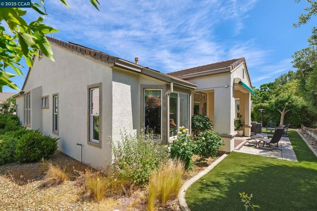 346 Gladstone Dr, Brentwood, CA 94513