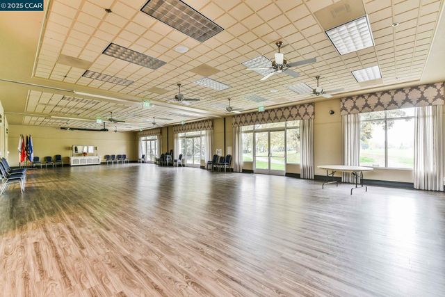 346 Gladstone Dr, Brentwood, CA 94513