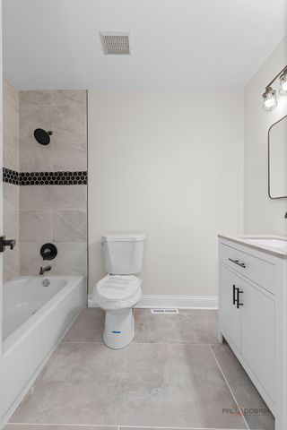 14739 Maple Avenue, Orland Park, IL 60462