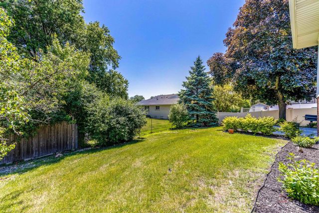 14739 Maple Avenue, Orland Park, IL 60462